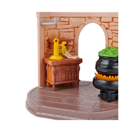 Wizarding World Magical Minis Potions Classroom Playset with Exclusive Harry Potter Figure