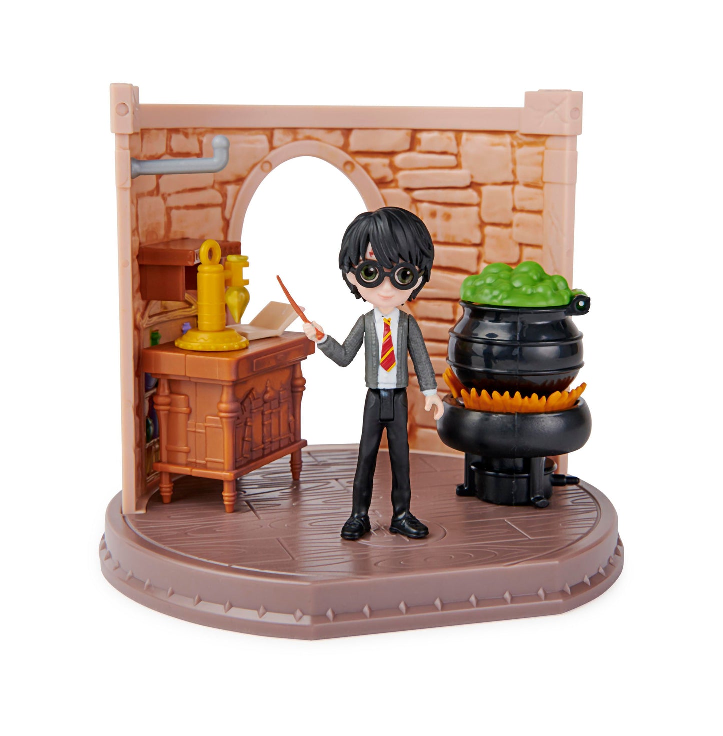 Wizarding World Magical Minis Potions Classroom Playset with Exclusive Harry Potter Figure