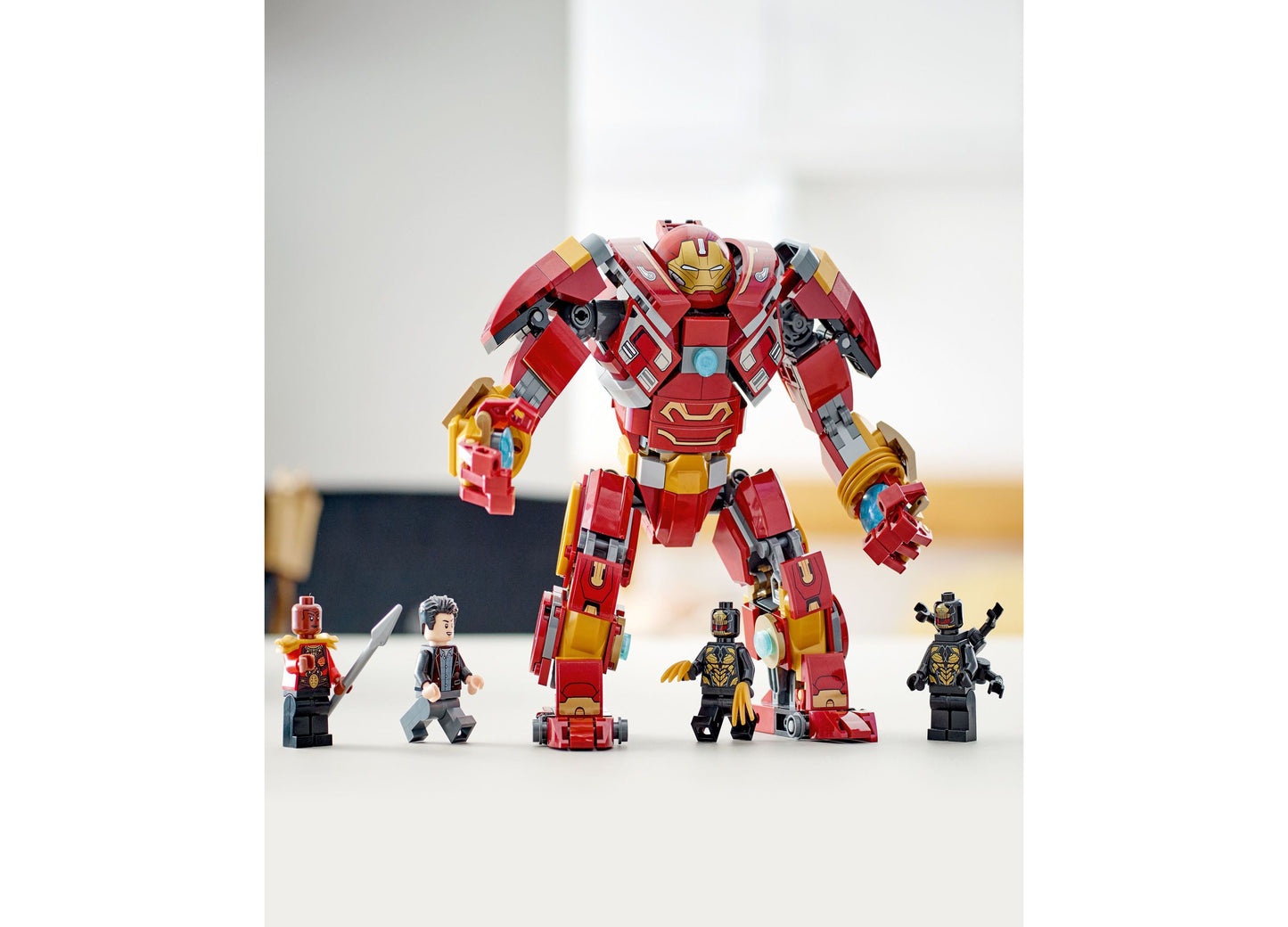 LEGO® Super Heroes Marvel 76247 The Hulkbuster: The Battle of Wakanda Toy Building Set with Bruce Banner, Okoye & 2 Outriders Minifigures