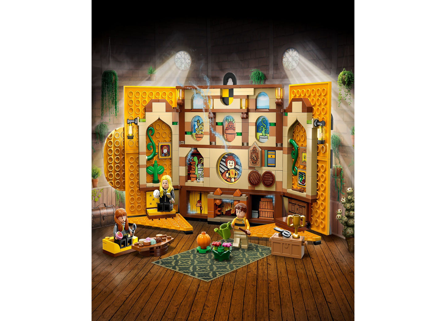 LEGO® Harry Potter Hufflepuff House Banner 76412 Building Set, 313 Pieces