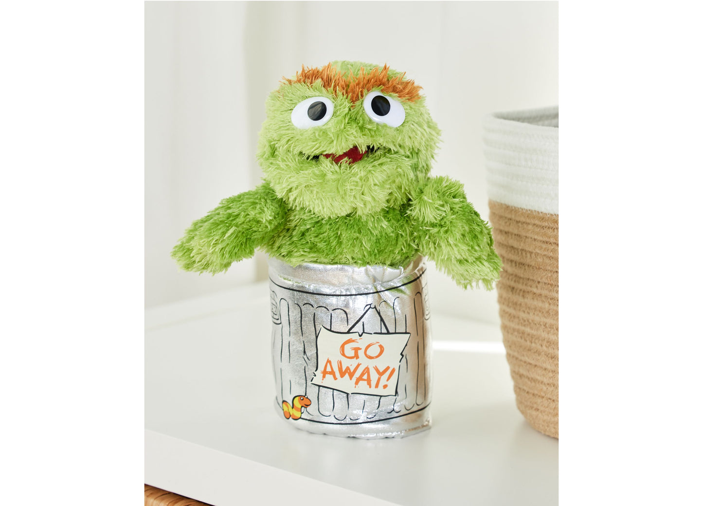 GUND Sesame Street 10 inch Oscar the Grouch Plush with Slimey