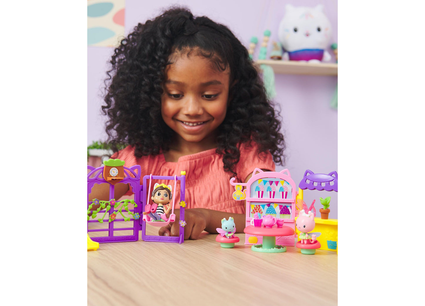 Gabby's Dollhouse 18-Piece KittyFairy Garden Party Playset with Exclusive Figures