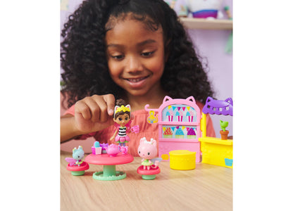 Gabby's Dollhouse 18-Piece KittyFairy Garden Party Playset with Exclusive Figures