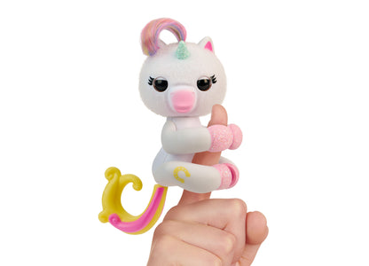 Fingerlings Interactive Baby Unicorn Lulu, 70+ Sounds & Reactions, Light-Up Heart