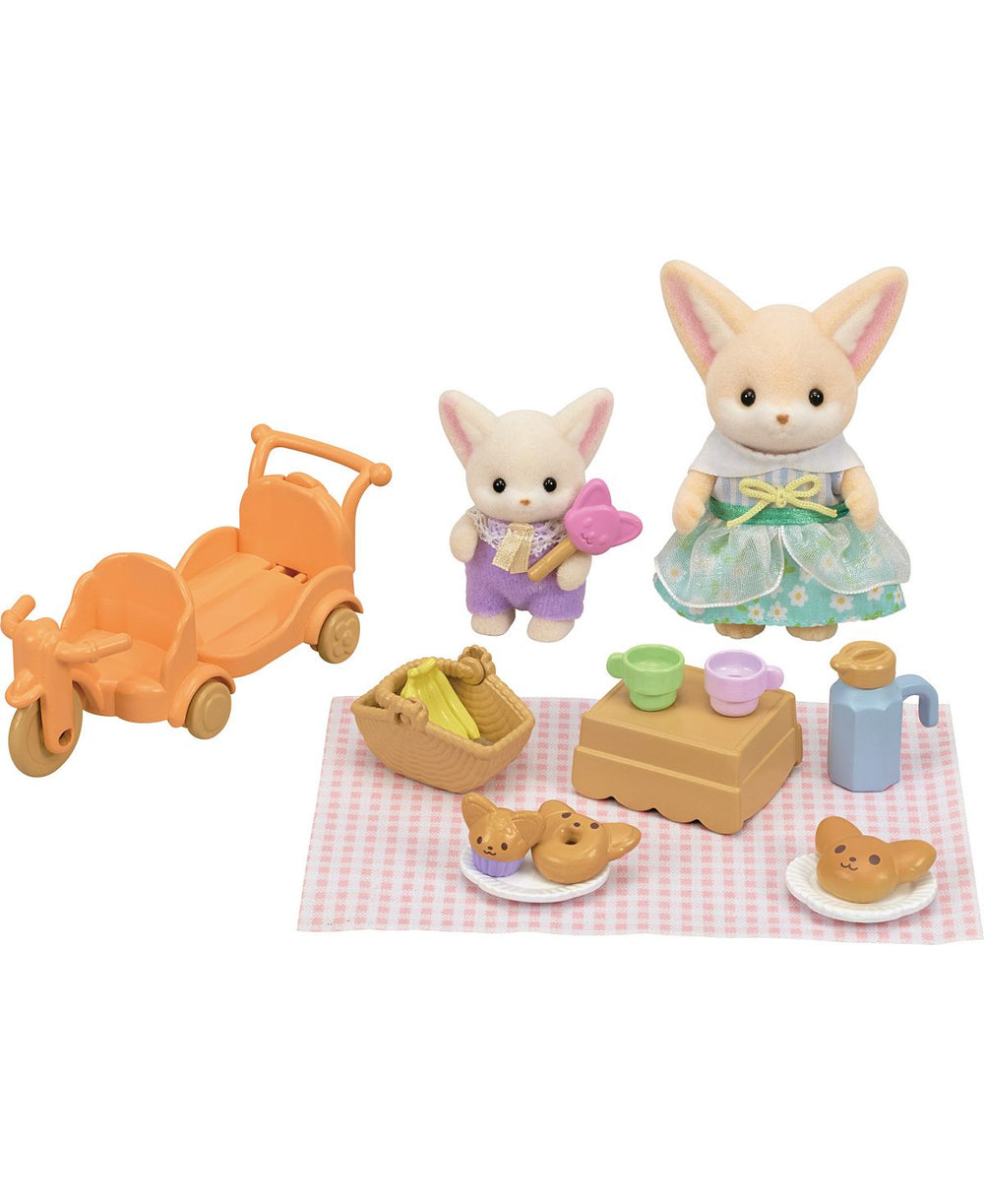 Calico Critters Sunny Picnic Set with Fennec Fox Figures and Accessories