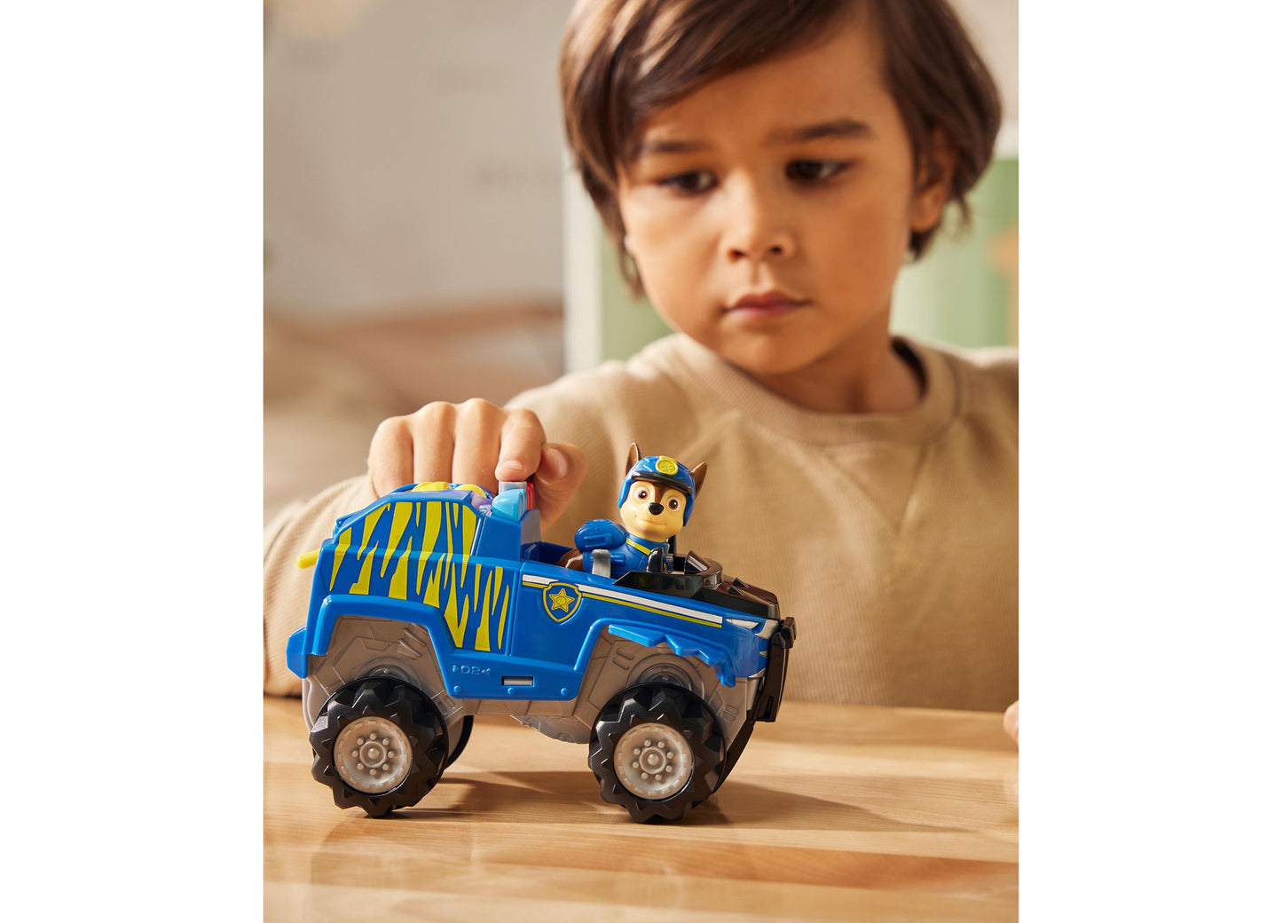 Paw Patrol Jungle Pups, Chase Tiger Vehicle, Toy Truck with Collectible Action Figure