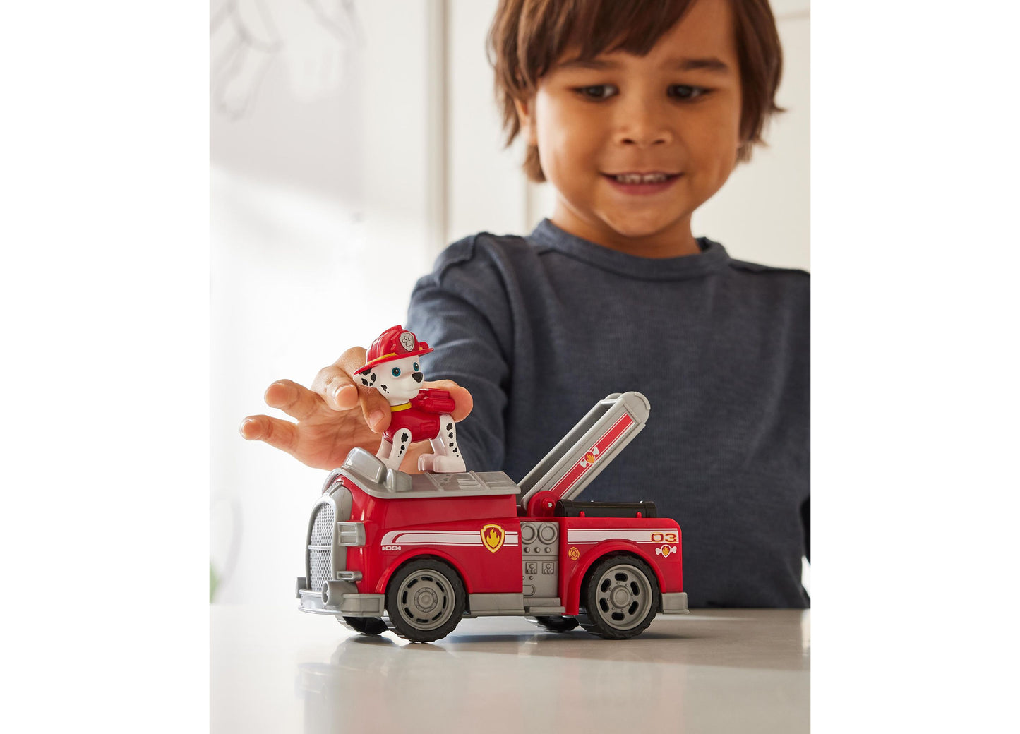 Paw Patrol, Marshall's Firetruck, Toy Truck with Collectible Action Figure, Minded Kids Toys for Boys Girls Ages 3 and Up