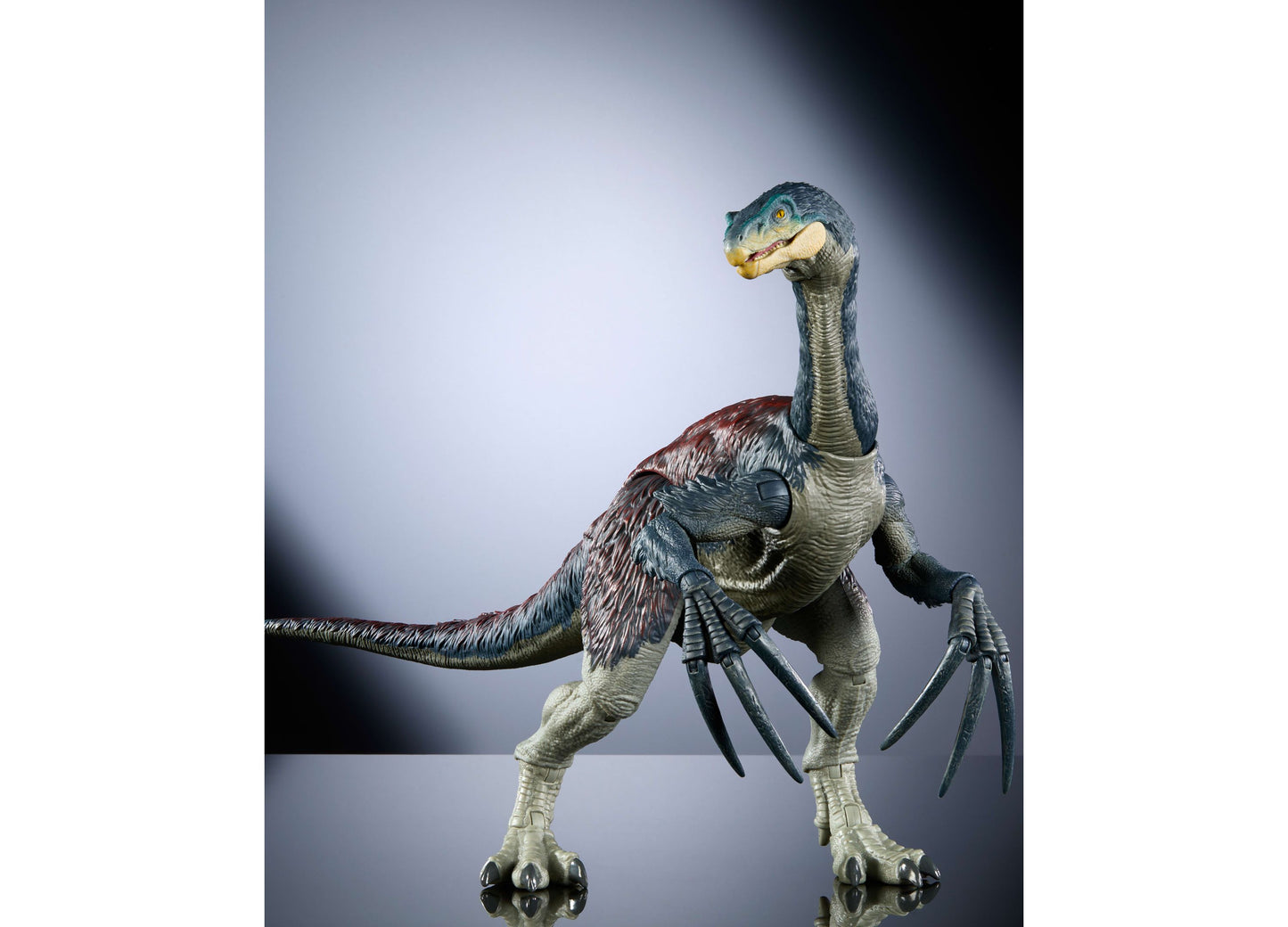 Jurassic World Hammond  Therizinosaurus Action Figure