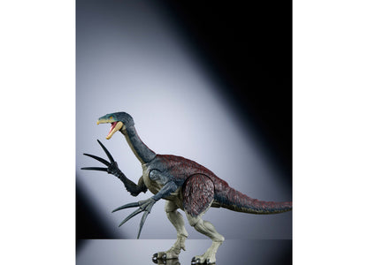 Jurassic World Hammond  Therizinosaurus Action Figure