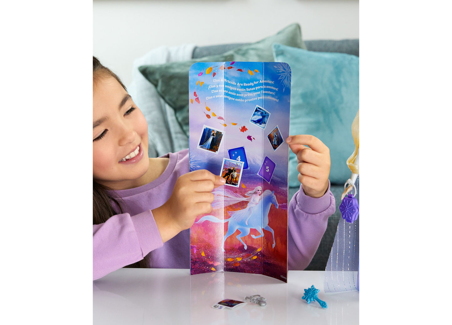 Disney Frozen - Spin Reveal Elsa Fashion Doll with 11 Surprises