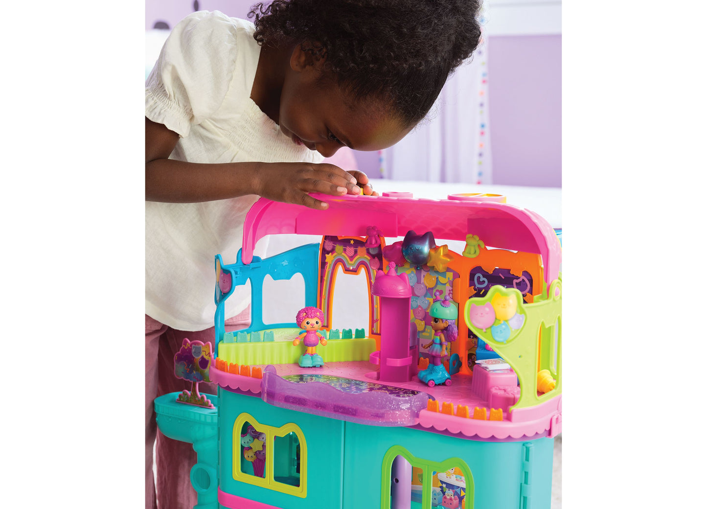 Gabby's Dollhouse Party Room Playset with Exclusive Toy Figures