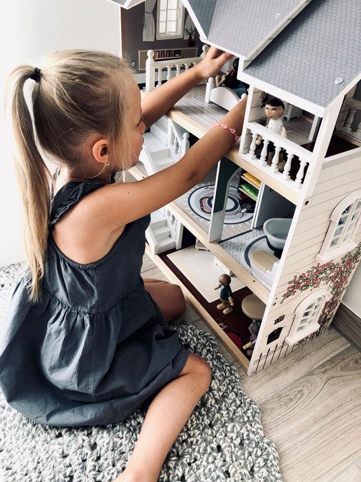 Iconic Doll House Complete Playset