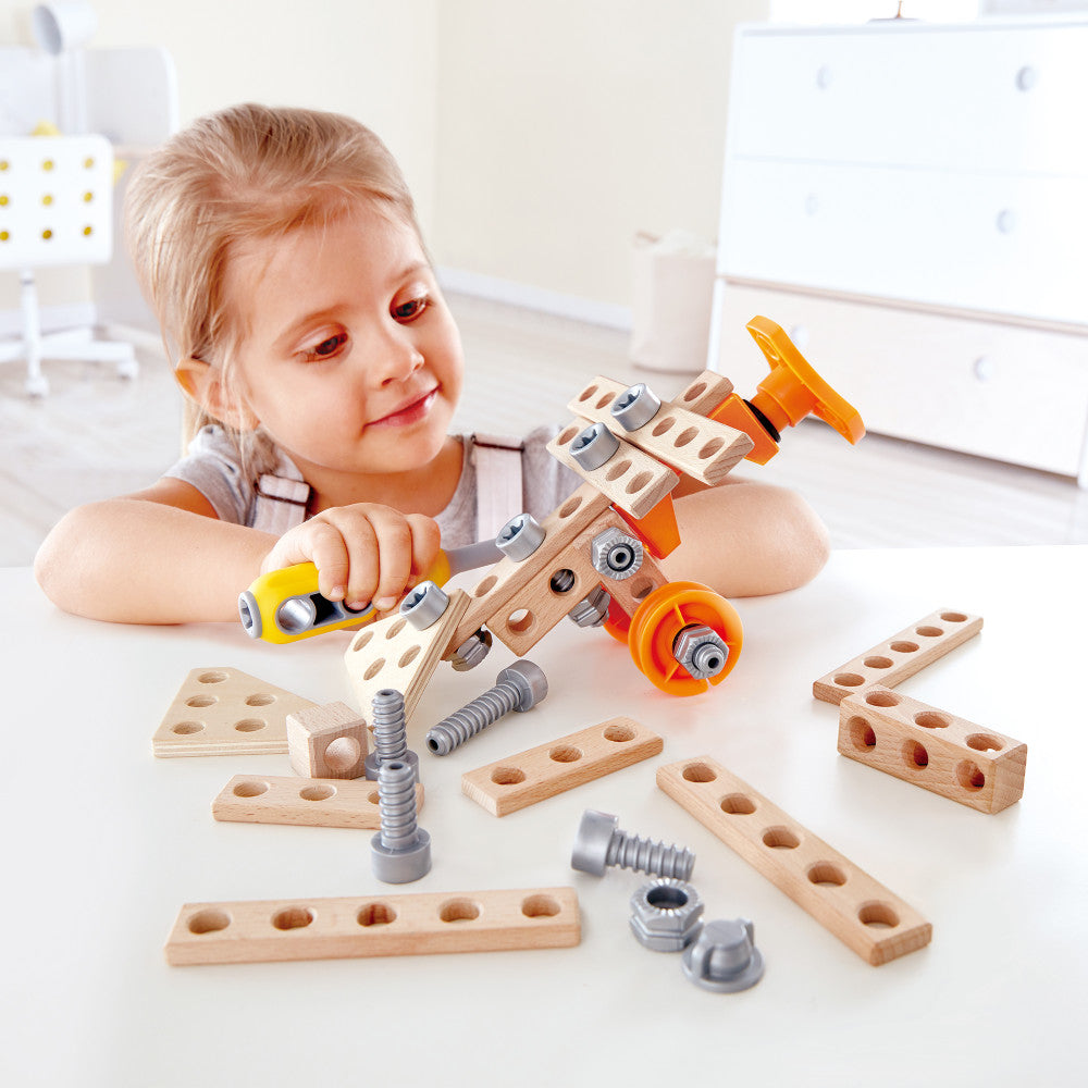 Hape: Junior Inventor: Experiment Starter Kit - 42pcs