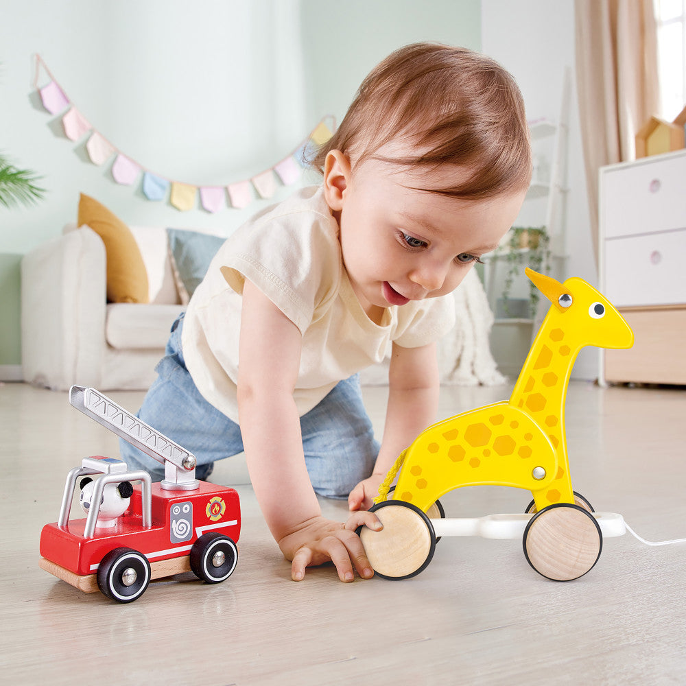 Hape: Pull Along - Giraffe - Yellow - Wooden Animal Toy