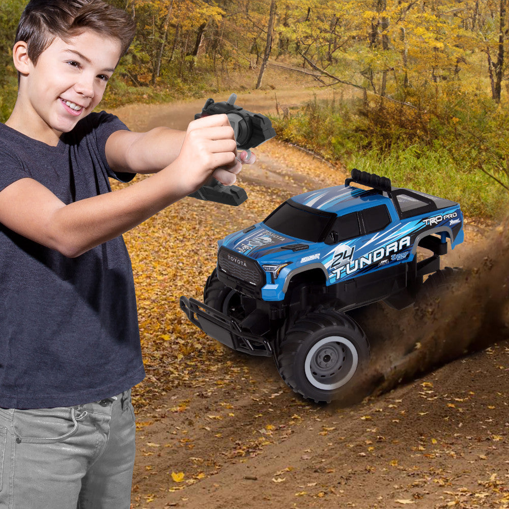 Mean Machines: RTR RC - Toyota Tundra - Blue