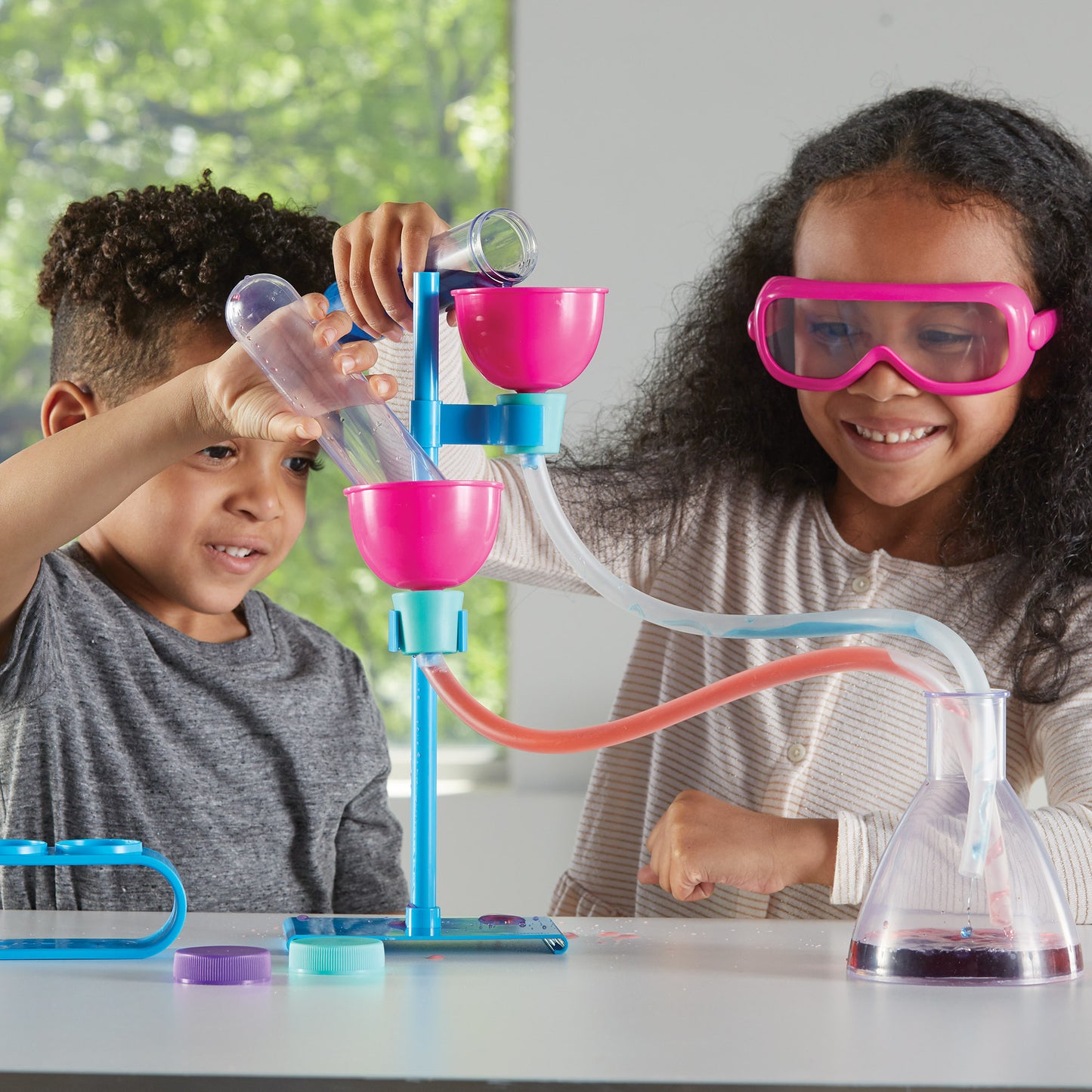 Learning Resources Primary Science Deluxe Lab Set - Colorful Exploration Kit