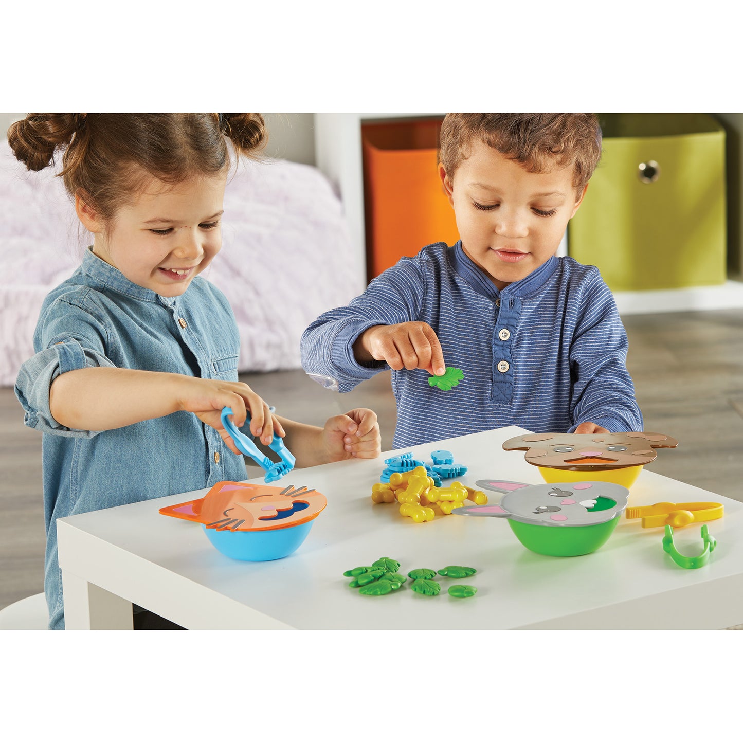 Learning Resources Fine Motor Feeding Friends - Interactive Play Set