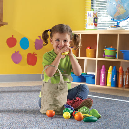 Learning Resources 17pc Fresh Picked Fruit & Veggie Tote