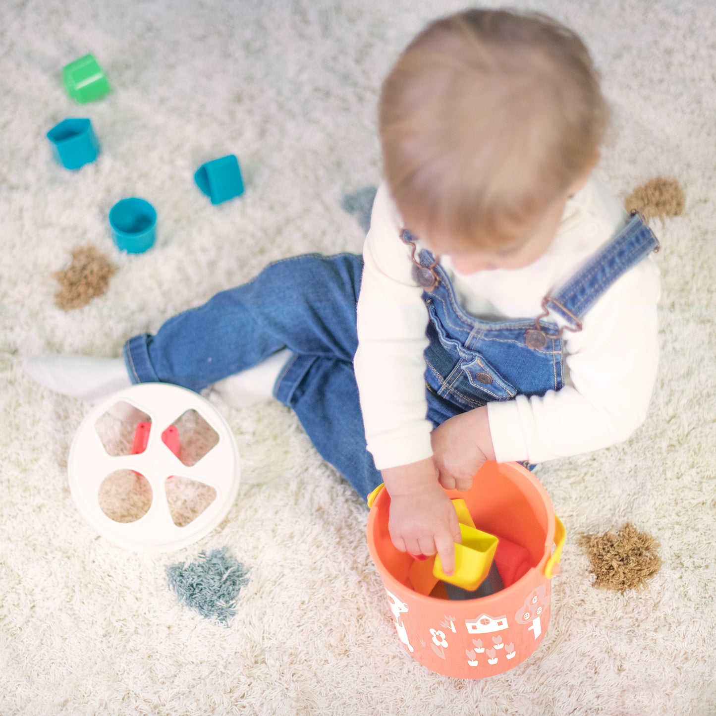 Miniland Shape Sorting Bucket – Playful Salmon