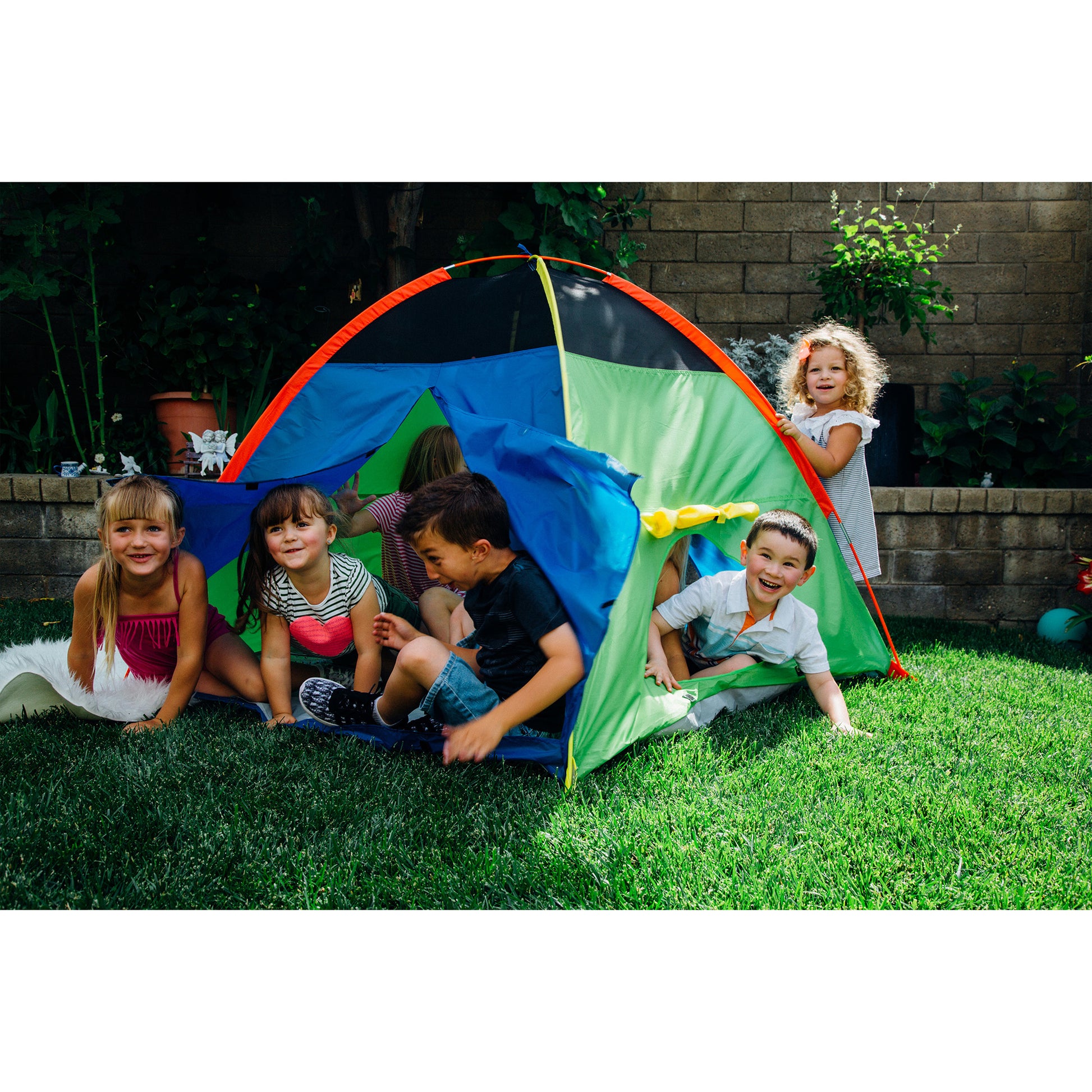 Pacific Play Tents Super Duper 4-Kid Dome Tent