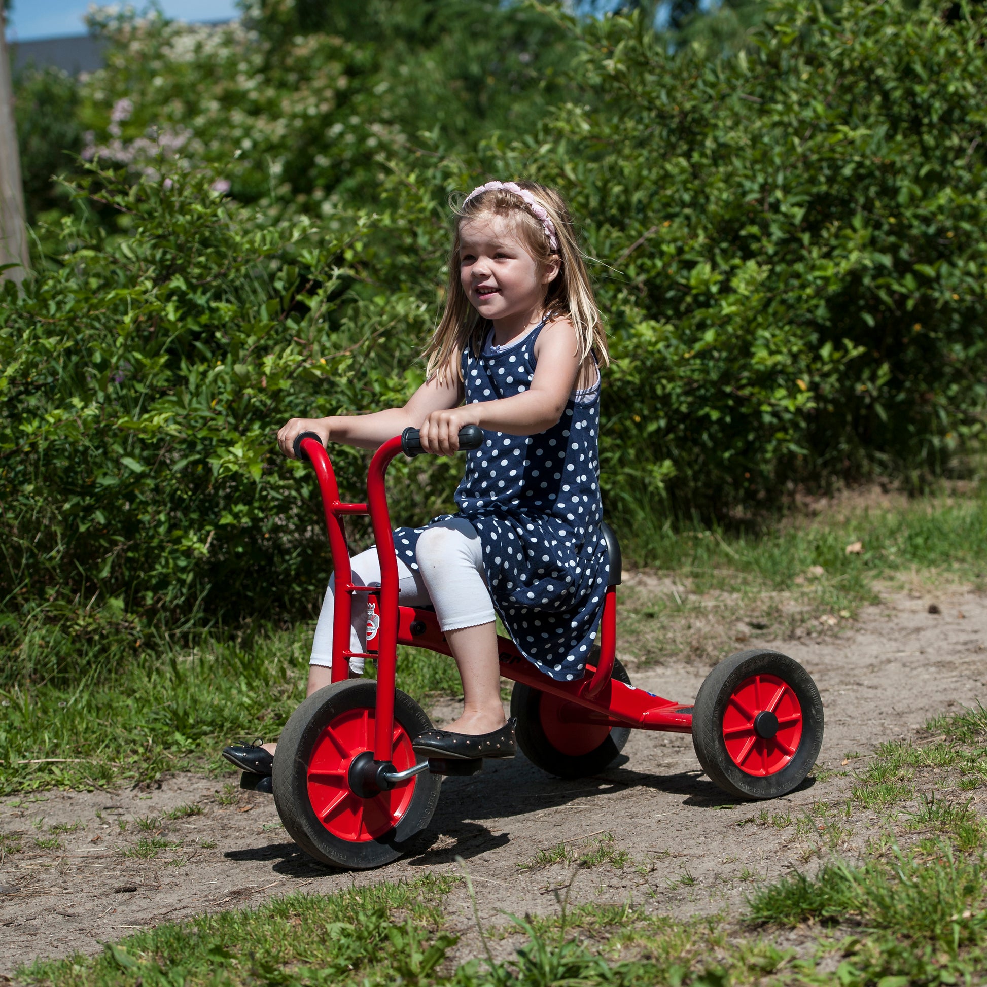 Winther Viking Durable Kids Tricycle - Small, Weather-Resistant Seat