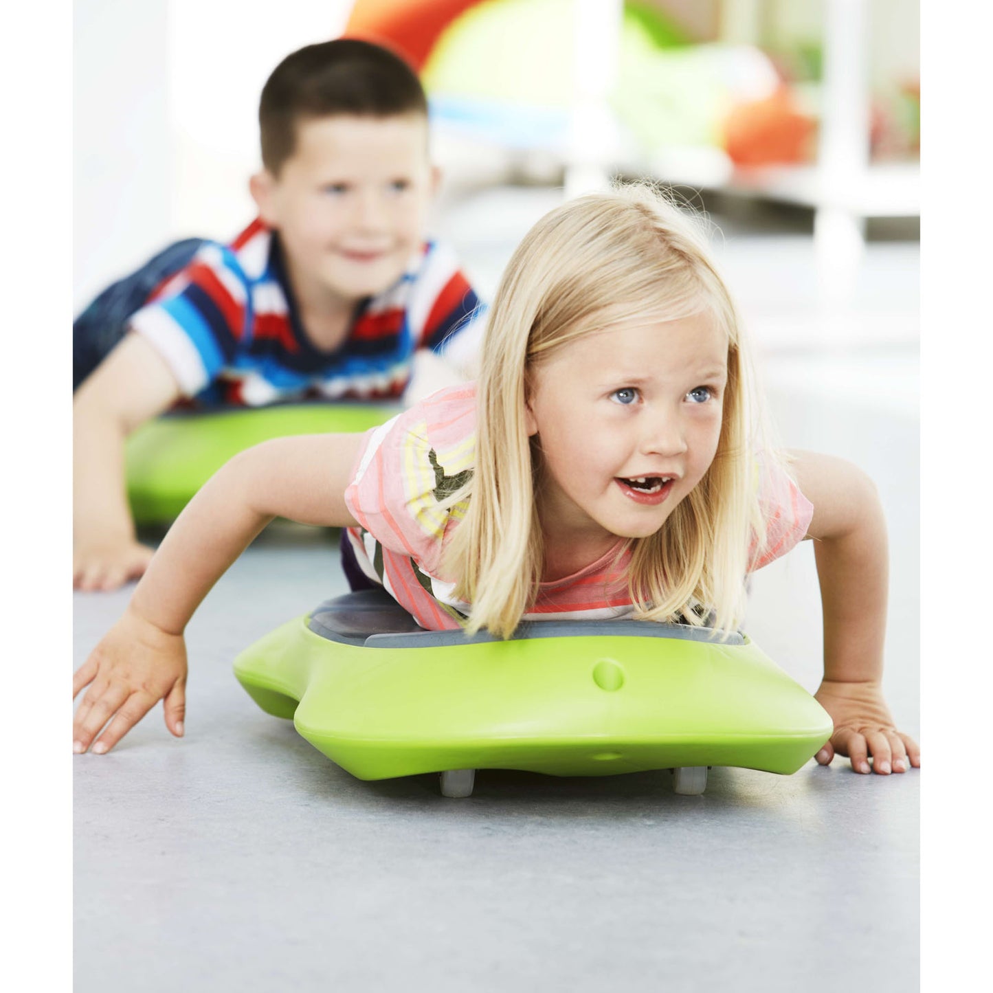 GONGE Floor Surfer® Roller Board for Playful Therapy and Motor Skills