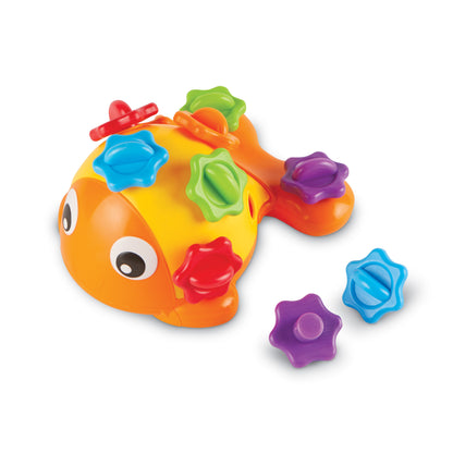 Learning Resources Finn the Fine Motor Fish - Color Matching Activity Toy