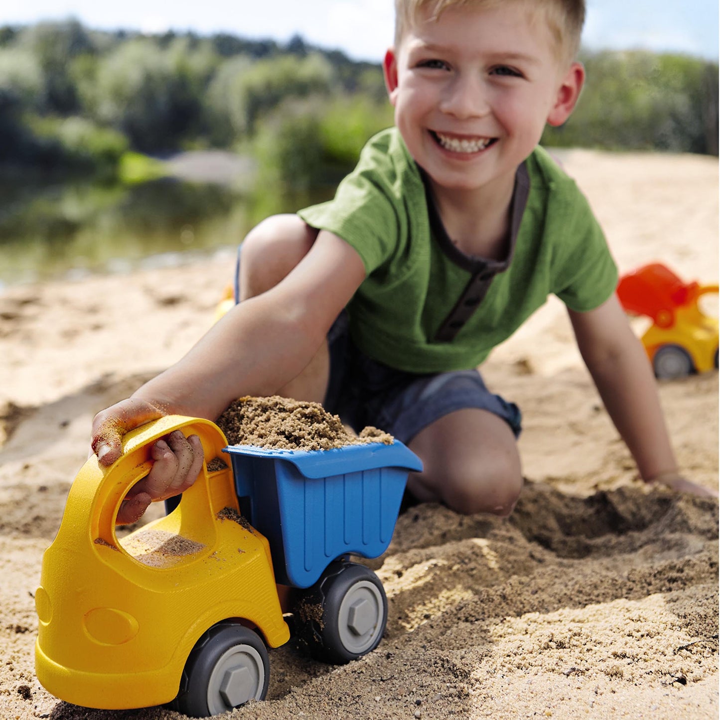 HABA - Sand Play Dump Truck - Outdoor Fun Series